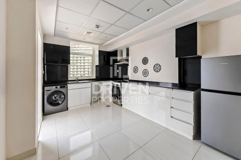 Apartament de închiriat în Business Bay, Dubai, EAU 1 dormitor, 80 mp.  №684016 - poză 9