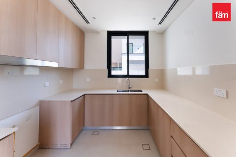 Villa til leie i Dubai, Emiratene 4 soverom, 428.6 kvm Nr. 668790 - Foto 7