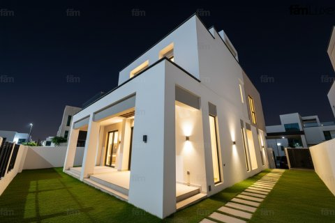 Villa in Dubai, UAE 4 bedrooms, 428.6 sq.m. № 668790 - photo 29