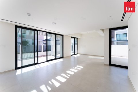 Villa til leie i Dubai, Emiratene 4 soverom, 428.6 kvm Nr. 668790 - Foto 1