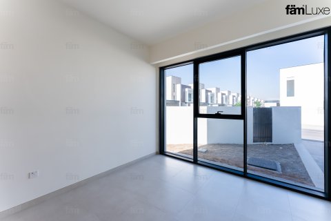 Villa in Dubai, UAE 4 bedrooms, 428.6 sq.m. № 668790 - photo 21