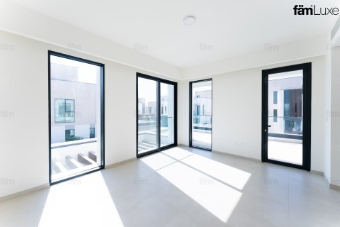 Снять в аренду виллу в Дубай, ОАЭ 4 спальни, 428.6м2, № 668790 - фото 18