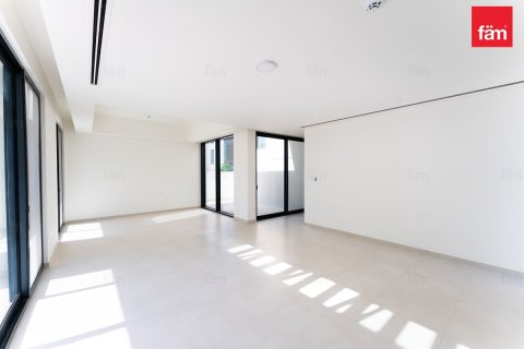 Villa til leie i Dubai, Emiratene 4 soverom, 428.6 kvm Nr. 668790 - Foto 2