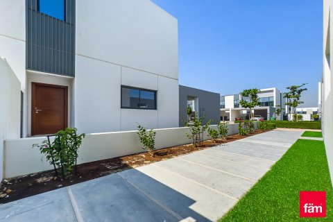 Řadový dům v Dubai, SAE 4 ložnice, 230 m² Č.: 668785 - fotografie 1