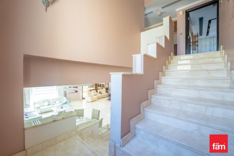 Üürile anda villa asukohaga Dubai, AÜE: 5 magamistoaga, 740 m² Nr 634762 - pilt 8