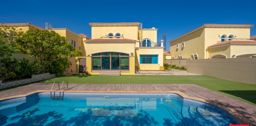 Villa asukohaga Dubai, AÜE: 5 magamistoaga, 740 m² Nr 634762