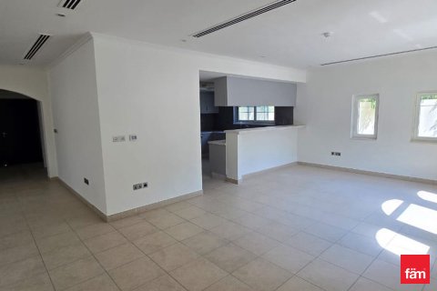 Dubai, संयुक्त अरब अमीरात में विला, 3 बेडरूम, 547.1 वर्ग मीटर, संख्या 634766 - फ़ोटो 25