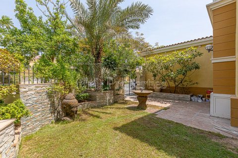 Vilë në Dubai, Emiratet e Bashkuara Arabe 3 dhoma gjumi, 547.1 m2. № 634766 - Foto 2