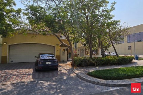 Dubai, संयुक्त अरब अमीरात में विला, 3 बेडरूम, 547.1 वर्ग मीटर, संख्या 634766 - फ़ोटो 24