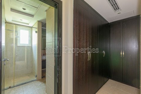 Vilë në Dubai, Emiratet e Bashkuara Arabe 3 dhoma gjumi, 547.1 m2. № 634766 - Foto 14