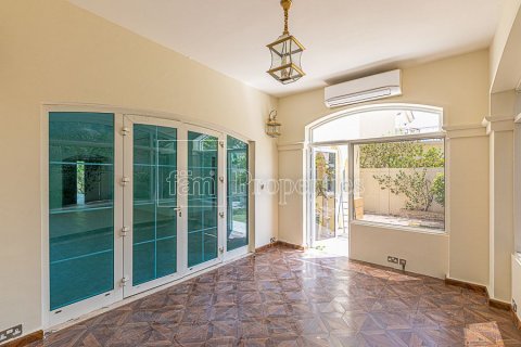 Vilë në Dubai, Emiratet e Bashkuara Arabe 3 dhoma gjumi, 547.1 m2. № 634766 - Foto 7