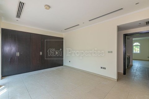 Vilë në Dubai, Emiratet e Bashkuara Arabe 3 dhoma gjumi, 547.1 m2. № 634766 - Foto 15