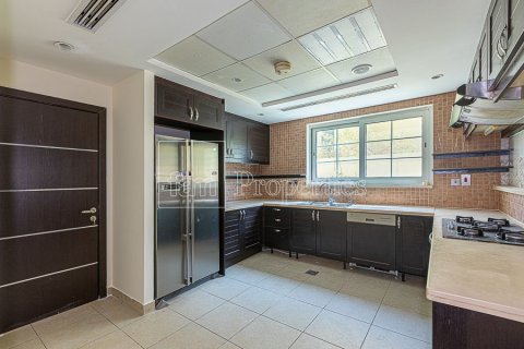 Vilë në Dubai, Emiratet e Bashkuara Arabe 3 dhoma gjumi, 547.1 m2. № 634766 - Foto 24