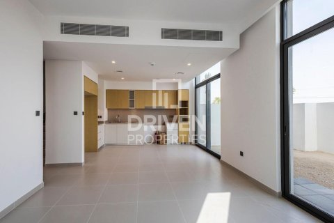 Kaupunkipientalo Arabian Ranches 3, Dubai, Arabiemiraatit 4 makuuhuonetta, 223.52 m2 № 744460 - kuva 2