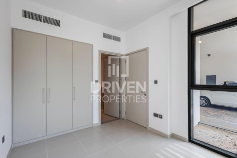 Kaupunkipientalo Arabian Ranches 3, Dubai, Arabiemiraatit 4 makuuhuonetta, 223.52 m2 № 744460 - kuva 5