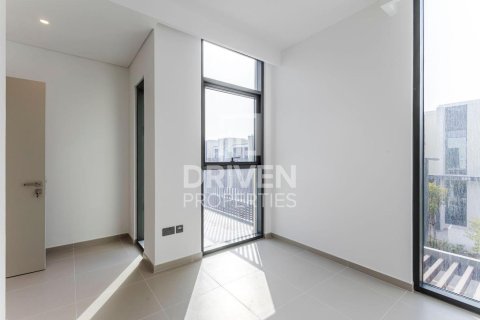 Kaupunkipientalo Arabian Ranches 3, Dubai, Arabiemiraatit 4 makuuhuonetta, 223.52 m2 № 744460 - kuva 13