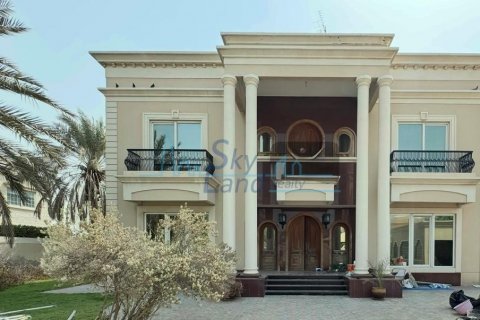 Umm Suqeim、Dubai、UAE にあるヴィラの賃貸物件 5ベッドルーム、464.5 m2、No634419 - 写真 1