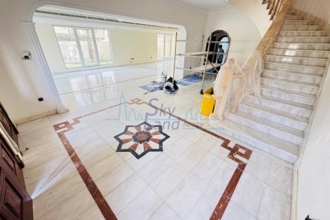 Umm Suqeim、Dubai、UAE にあるヴィラの賃貸物件 5ベッドルーム、464.5 m2、No634419 - 写真 3