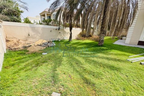 Umm Suqeim、Dubai、UAE にあるヴィラの賃貸物件 5ベッドルーム、464.5 m2、No634419 - 写真 27