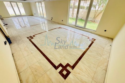 Umm Suqeim、Dubai、UAE にあるヴィラの賃貸物件 5ベッドルーム、464.5 m2、No634419 - 写真 8