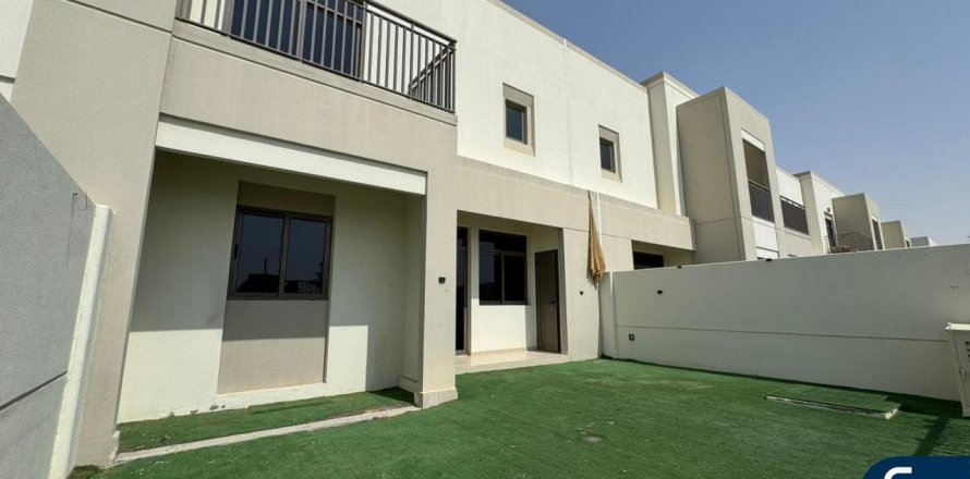 Villa asukohaga Town Square, Dubai, AÜE: 3 magamistoaga, 191 m² Nr 668233