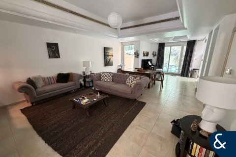 阿联酋 Dubai Dubai Sports City 待租 : 4 卧, 250 平方米 , 编号668232 - 照片 2