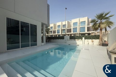 Villa in Jumeirah Village Circle, Dubai, UAE 4 bedrooms, 334 sq.m. № 668229 - photo 12