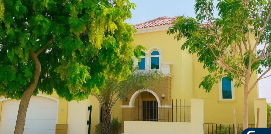 Villa in Jumeirah Park, Dubai, UAE 3 bedrooms, 328 sq.m. № 668231