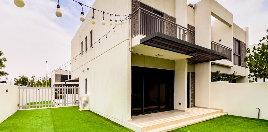 Adosado en Dubai, EAU 3 dormitorios, 150.87 m² № 734040