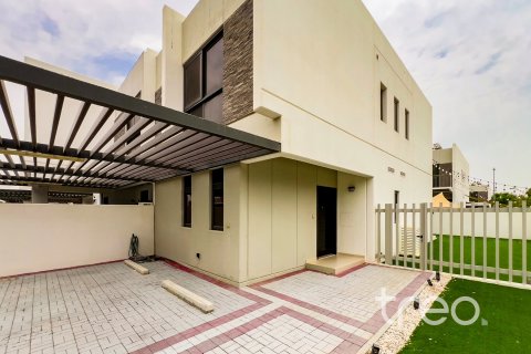 Adosado en alquiler en Dubai, EAU 3 dormitorios, 150.87 m2 № 734040 - foto 2