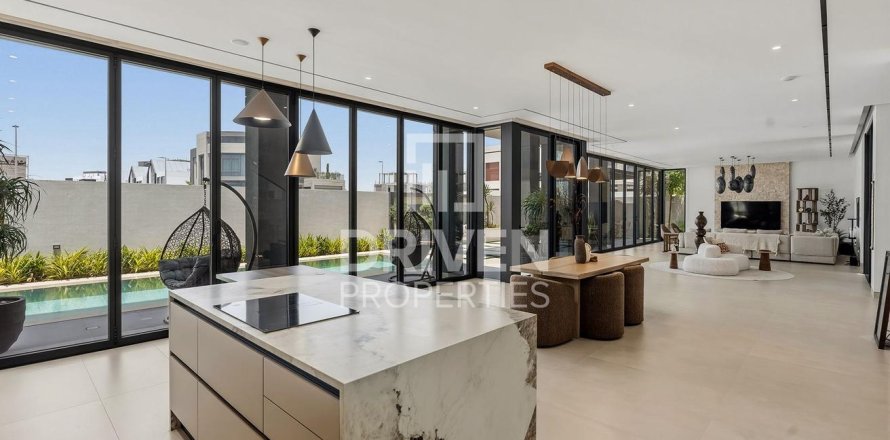 Villa asukohaga Nadd Al Sheba, Dubai, AÜE: 5 magamistoaga, 930.24 m² Nr 754085