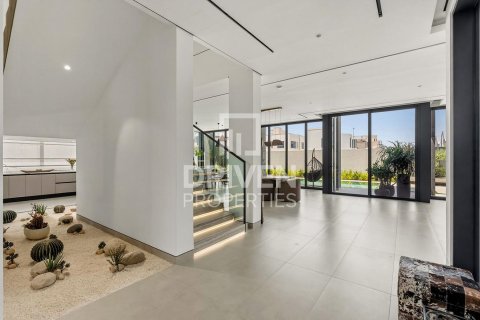 Müüa villa asukohaga Nadd Al Sheba, Dubai, AÜE: 5 magamistoaga, 930.24 m² Nr 754085 - pilt 8