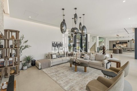 Müüa villa asukohaga Nadd Al Sheba, Dubai, AÜE: 5 magamistoaga, 930.24 m² Nr 754085 - pilt 4