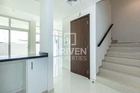 Rijtjeshuis te koop in Dubai, VAE 3 slaapkamers, 177.63 vr.m., nr 754089 - foto 11