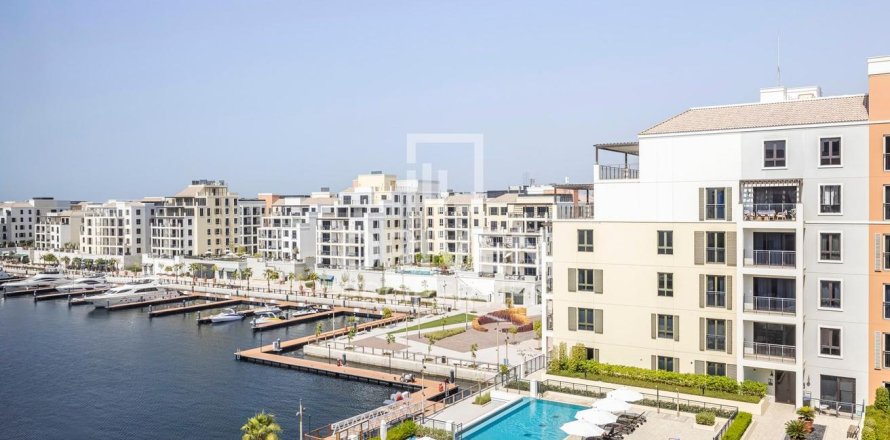 Jumeirah, Dubai, UAE의 아파트 침실 2개, 111.48제곱미터 번호 744062