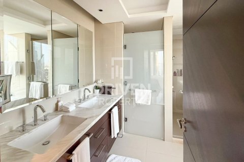 Üürile anda korter asukohaga Downtown Dubai (Downtown Burj Dubai), Dubai, AÜE: 3 magamistoaga, 188 m² Nr 655000 - pilt 15
