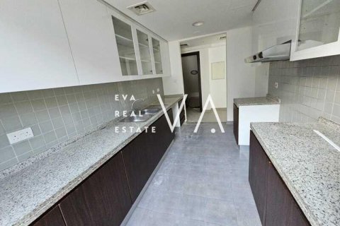 Řadový dům v Dubai, SAE 3 ložnice, 210.51 m² Č.: 637727 - fotografie 5