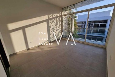 Řadový dům v Dubai, SAE 3 ložnice, 210.51 m² Č.: 637727 - fotografie 2