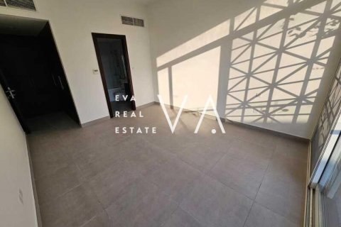 Řadový dům v Dubai, SAE 3 ložnice, 210.51 m² Č.: 637727 - fotografie 14