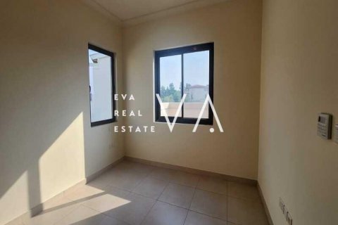 Villa in Dubai, UAE 5 bedrooms, 638.5 sq.m. № 637721 - photo 9