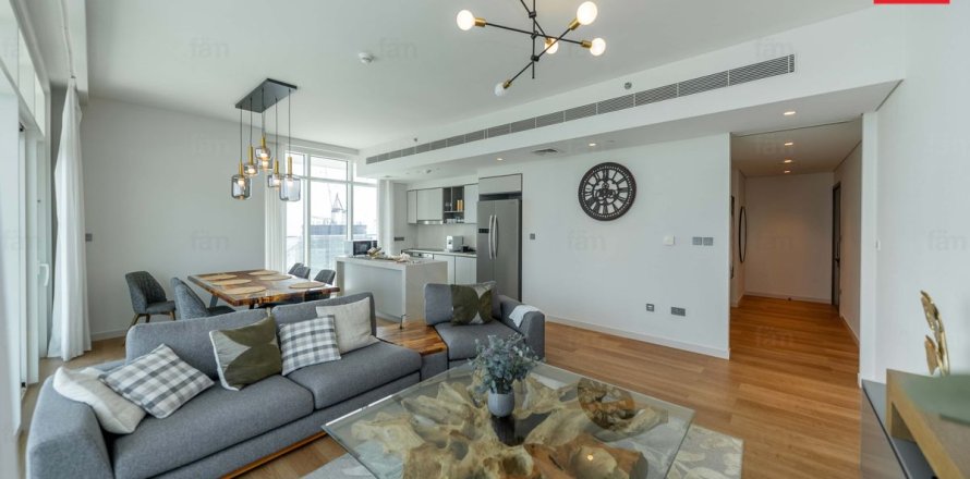 Apartment in Dubai Marina, UAE 3 bedrooms, 177.4 sq.m. № 633918