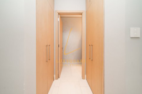 Apartmen di Business Bay, Dubai, UAE 1 bilik tidur, 99 meter persegi № 754867 - foto 11
