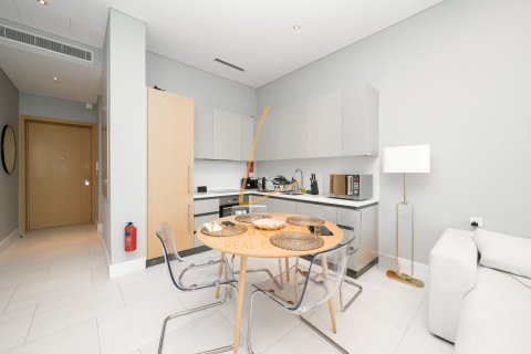 Apartmen di Business Bay, Dubai, UAE 1 bilik tidur, 99 meter persegi № 754867 - foto 3