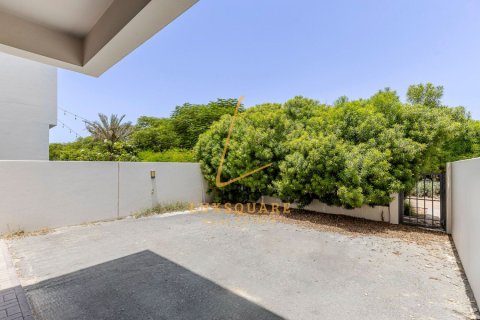Villa in Dubai Hills Estate, Dubai, UAE 3 bedrooms, 202 sq.m. № 754869 - photo 17