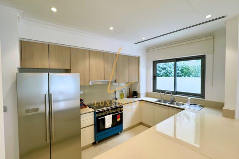 Villa in Dubai Hills Estate, Dubai, UAE 5 bedrooms, 480 sq.m. № 754864 - photo 3