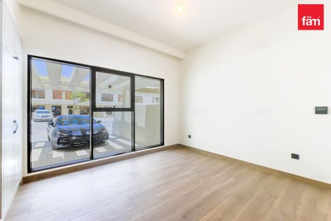 Вилла Дубай, БАӘ-да 4 жатын бөлмелер, 144.1 м² № 711666 - фото 10