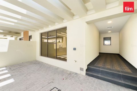 Вилла Дубай, БАӘ-да 4 жатын бөлмелер, 144.1 м² № 711666 - фото 25