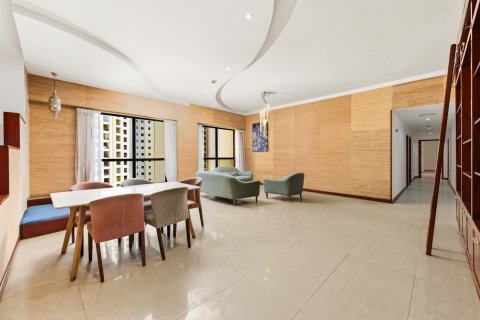 Appartement te huur in Jumeirah Beach Residence, Dubai, VAE 4 slaapkamers, 289.31 vr.m., nr 750361 - foto 2