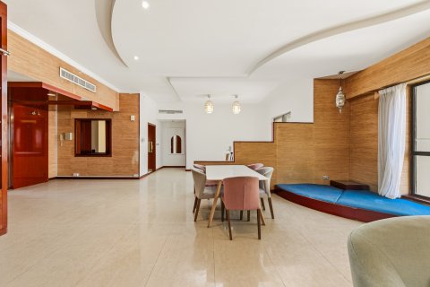Appartement te huur in Jumeirah Beach Residence, Dubai, VAE 4 slaapkamers, 289.31 vr.m., nr 750361 - foto 3