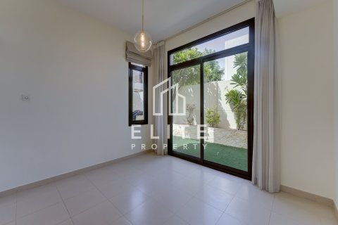 Townhouse in Town Square, Dubai, UAE 4 bedrooms, 220 sq.m. № 736026 - photo 20